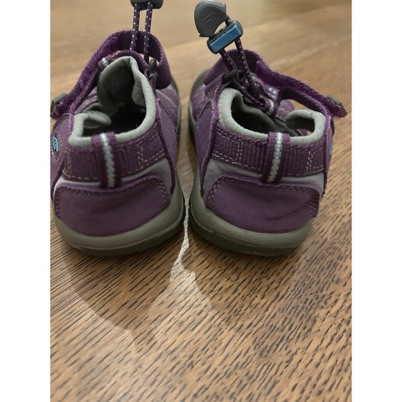 Keen Little Girls' Waterproof Hiking‎ Sandals Size 11 - Picture 5 of 9